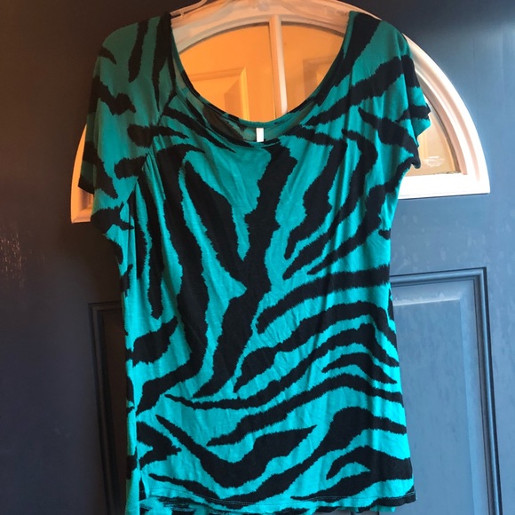 Rue21 Off the Shoulder Zebra Print Top - Picture 4 of 4